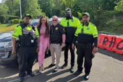 Pic-of-security-team-with-Deborah-Cox